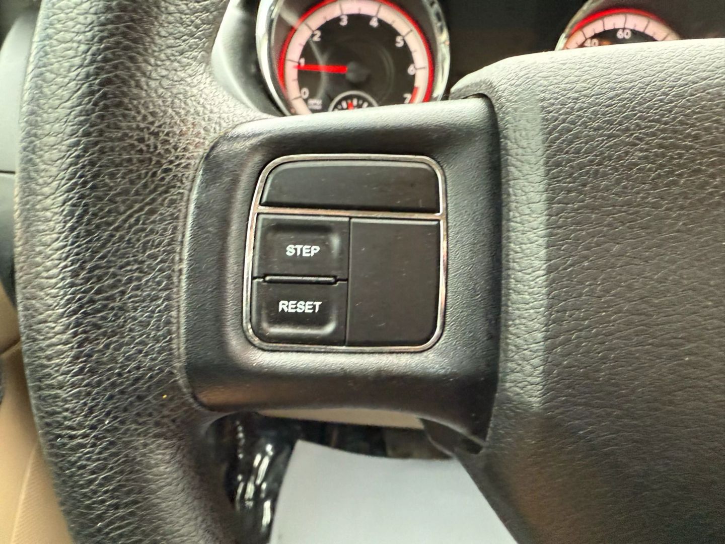 2016 Dodge Grand Caravan Passenger - Image 31