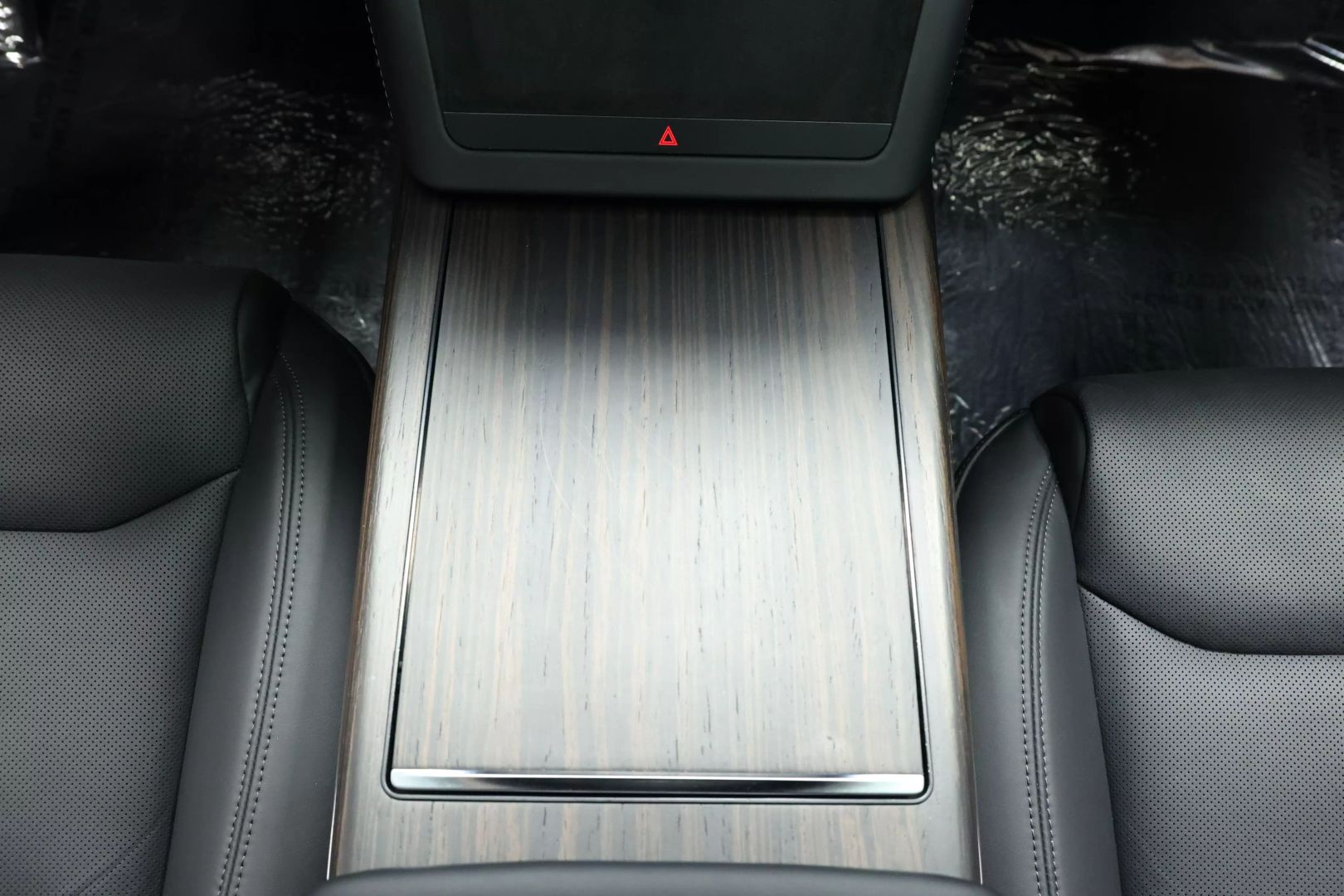 2022 Tesla Model X - Image 37