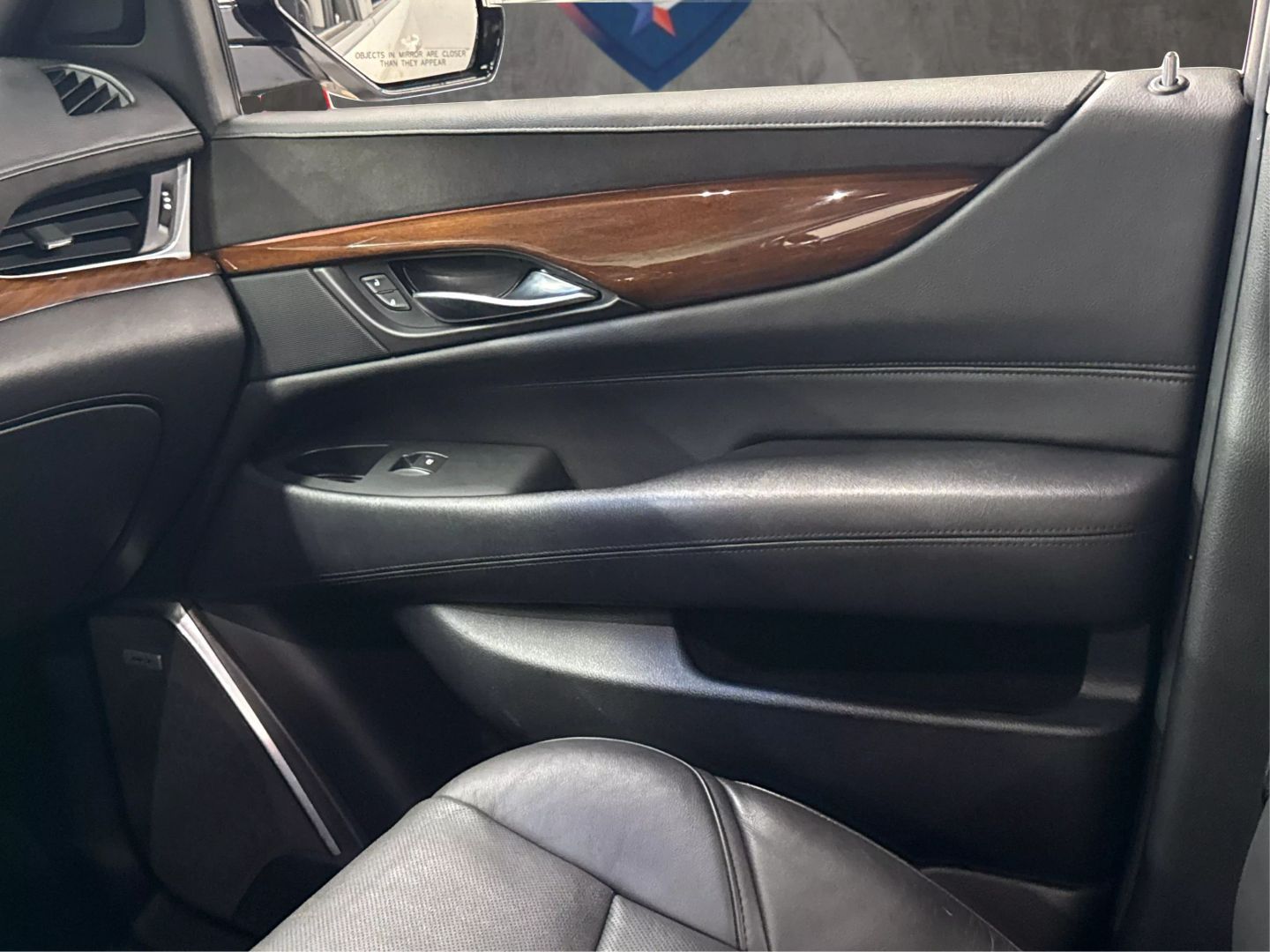 2016 Cadillac Escalade Esv - Image 45