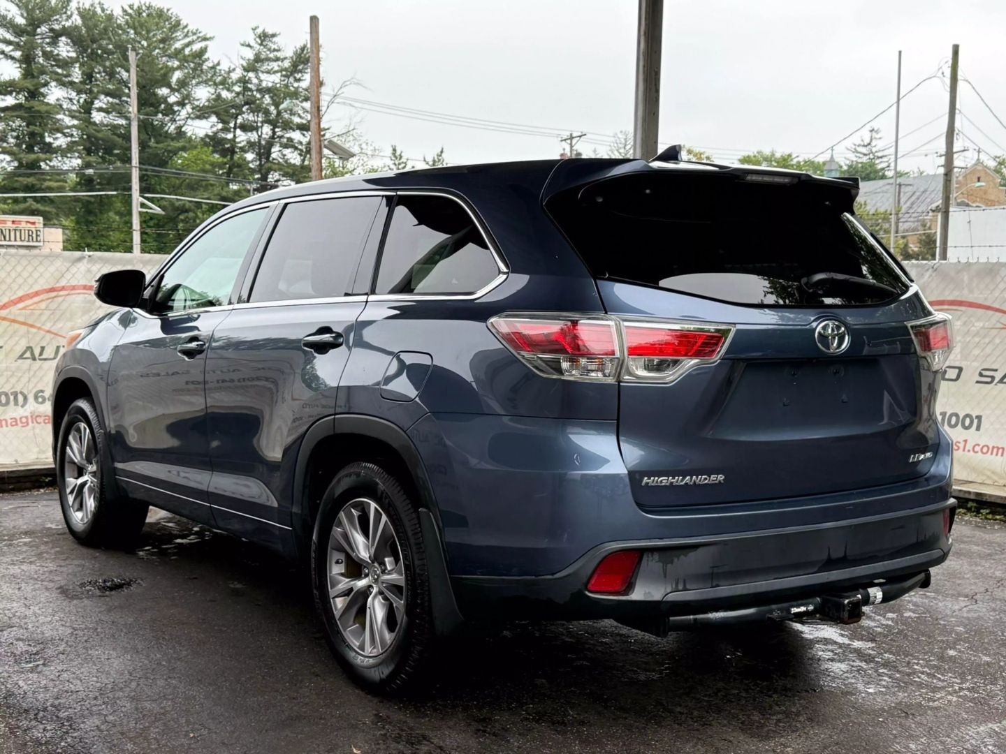 2015 Toyota Highlander - Image 11