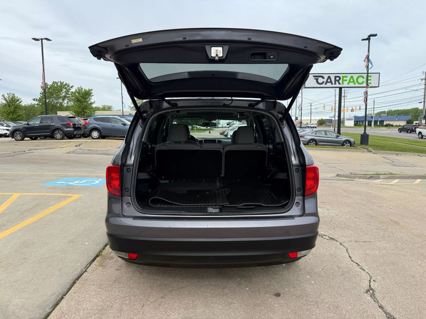 2016 Honda Pilot - Image 14
