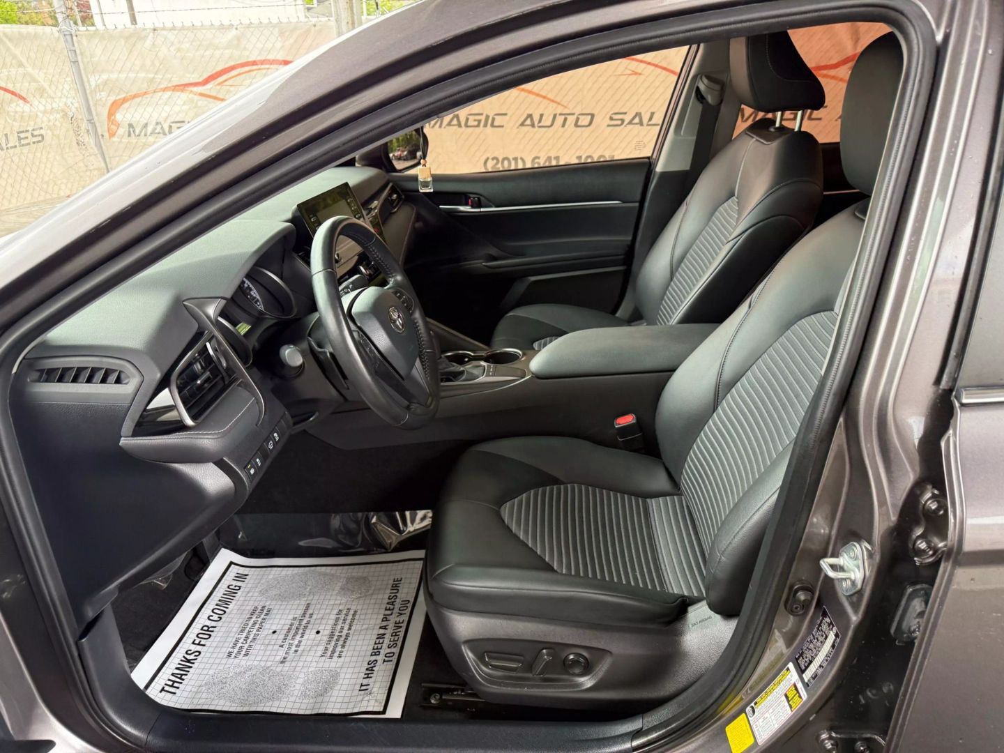 2022 Toyota Camry - Image 15