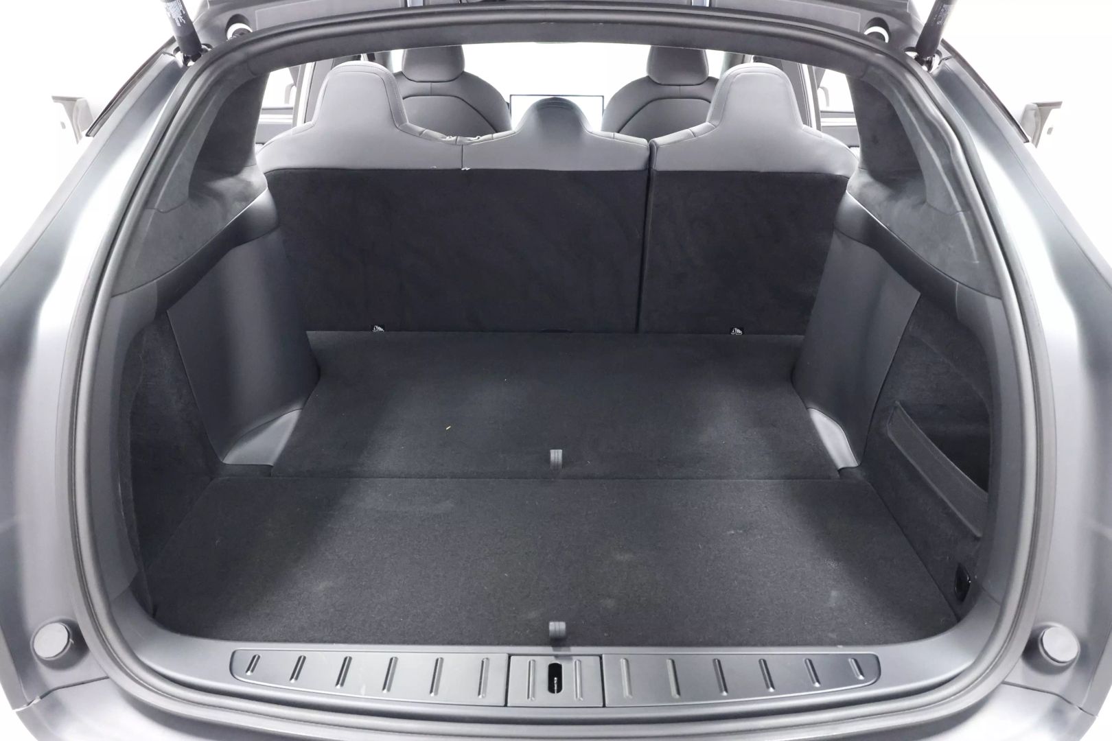 2022 Tesla Model X - Image 57