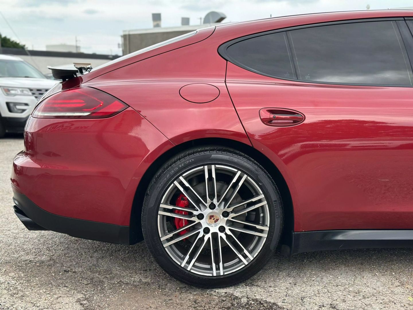 2014 Porsche Panamera - Image 16