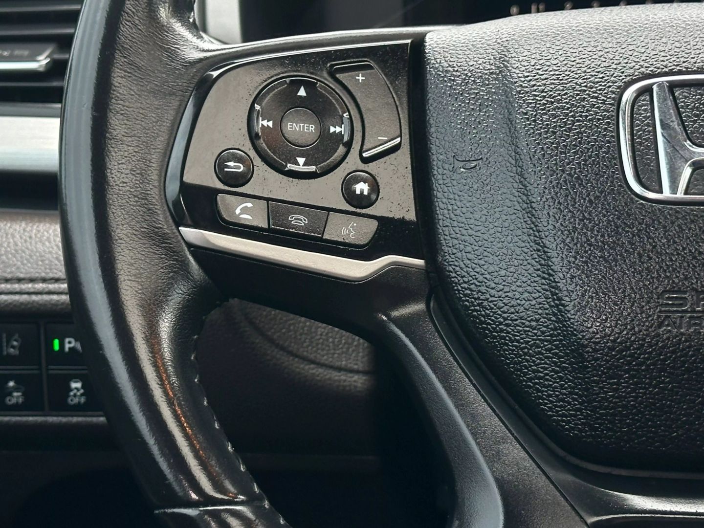 2018 Honda Odyssey - Image 29