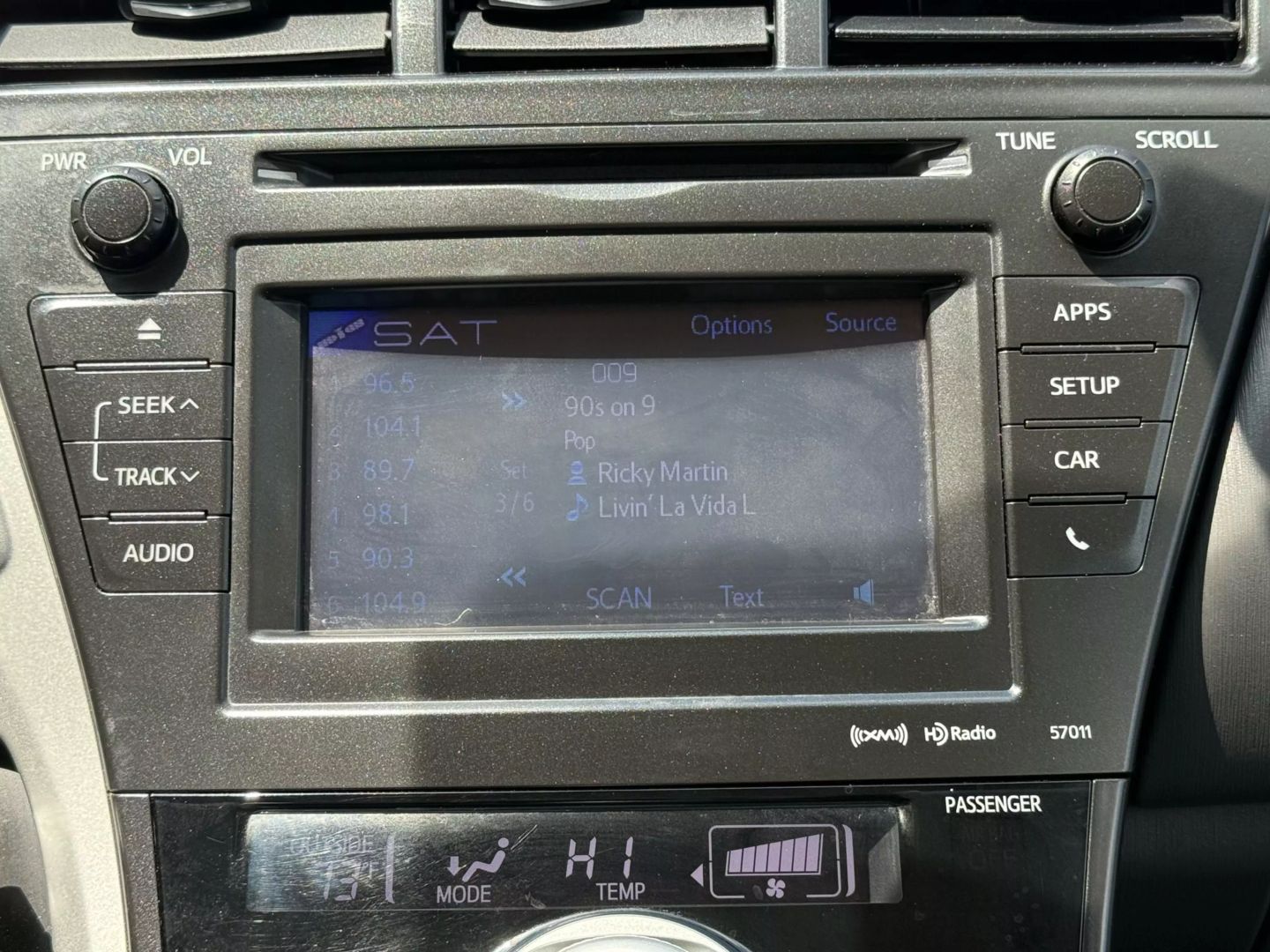 2014 Toyota Prius V - Image 32