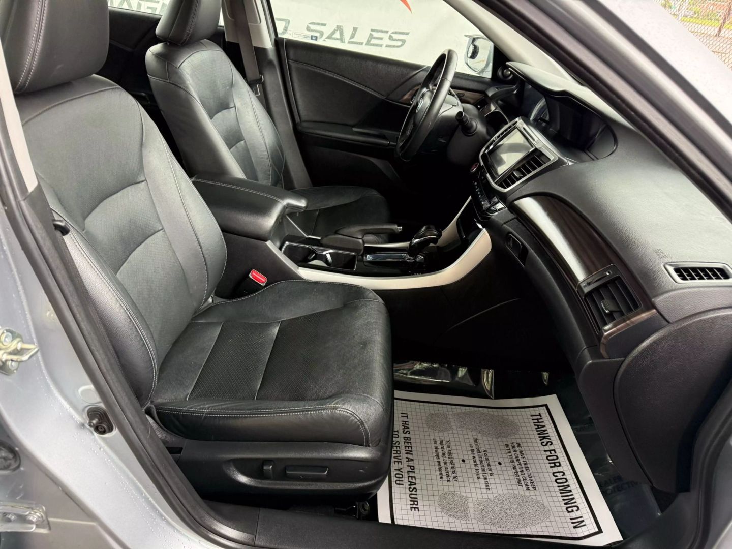2017 Honda Accord - Image 25