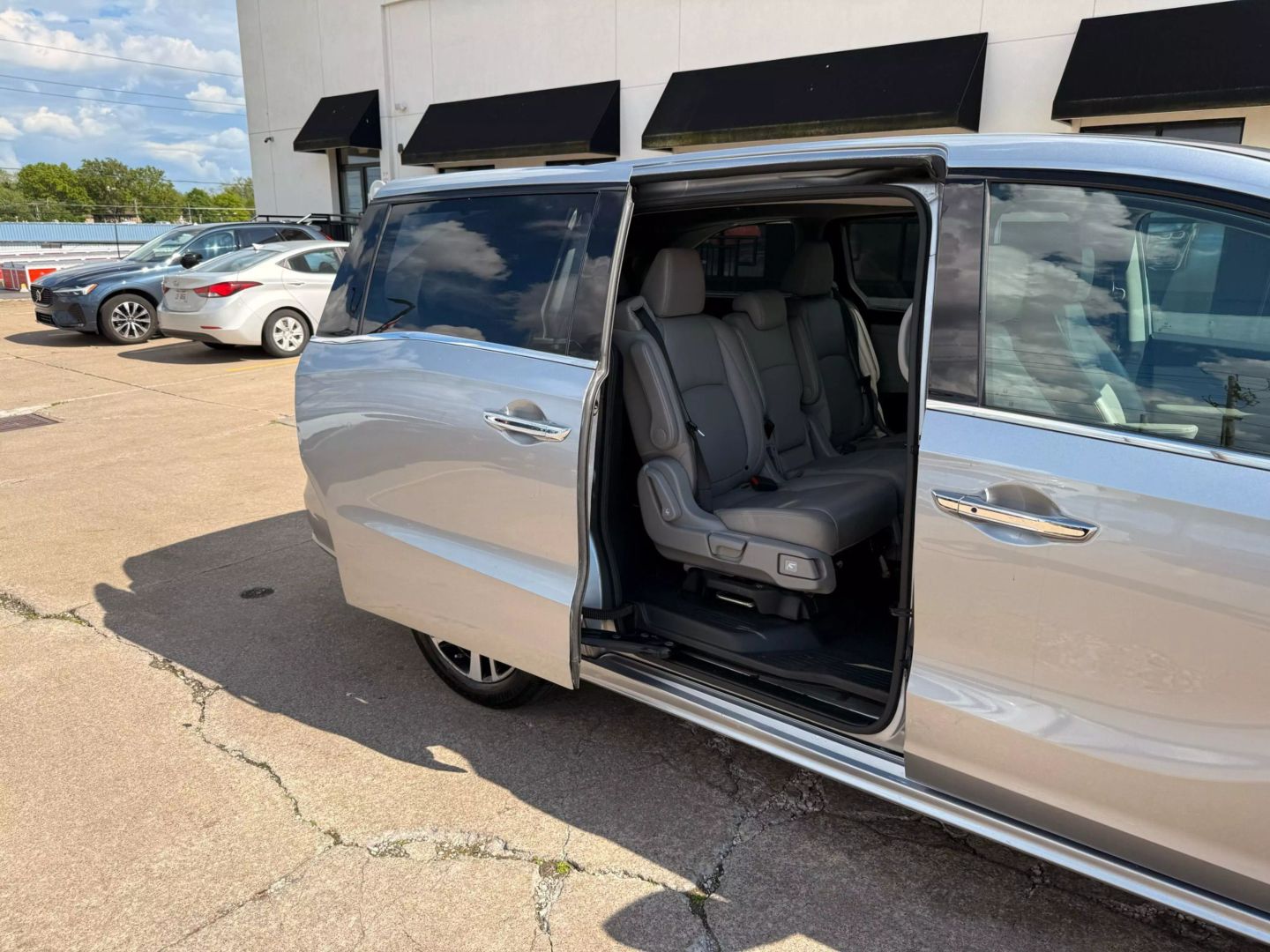 2018 Honda Odyssey - Image 25