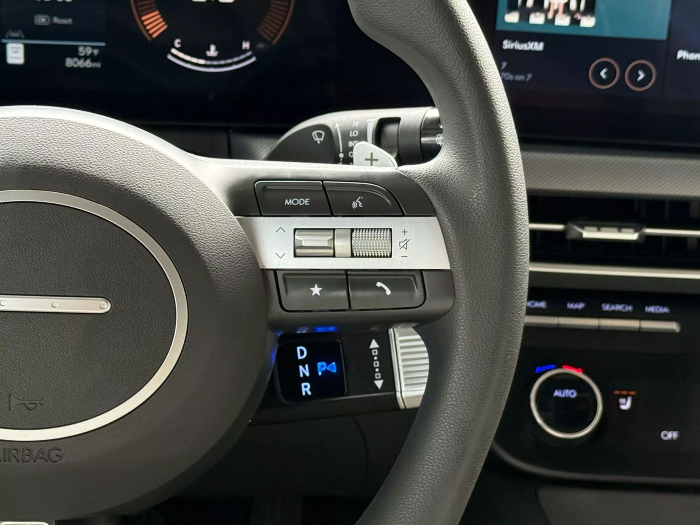 2025 Hyundai Sonata - Image 36