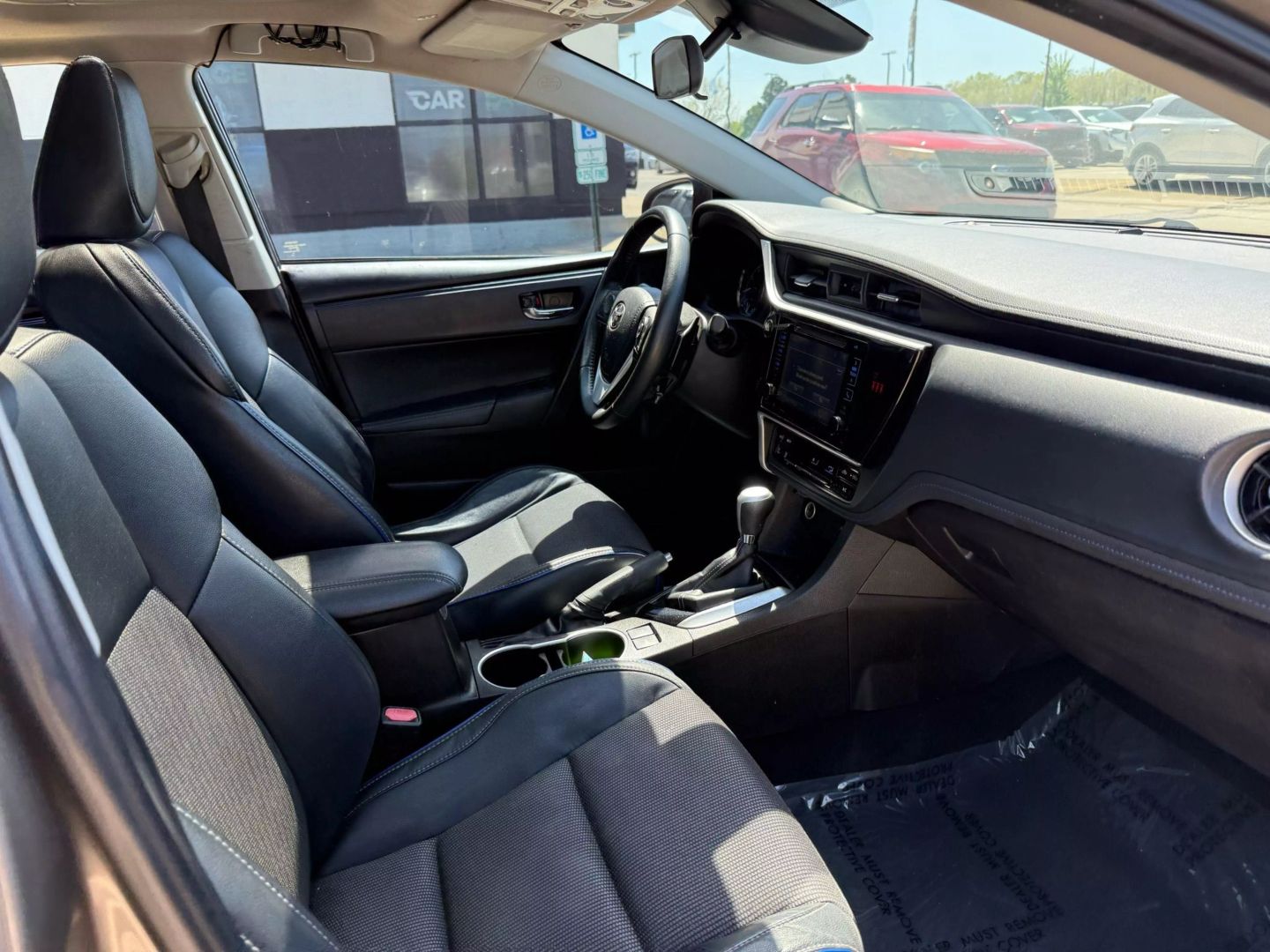 2018 Toyota Corolla - Image 23