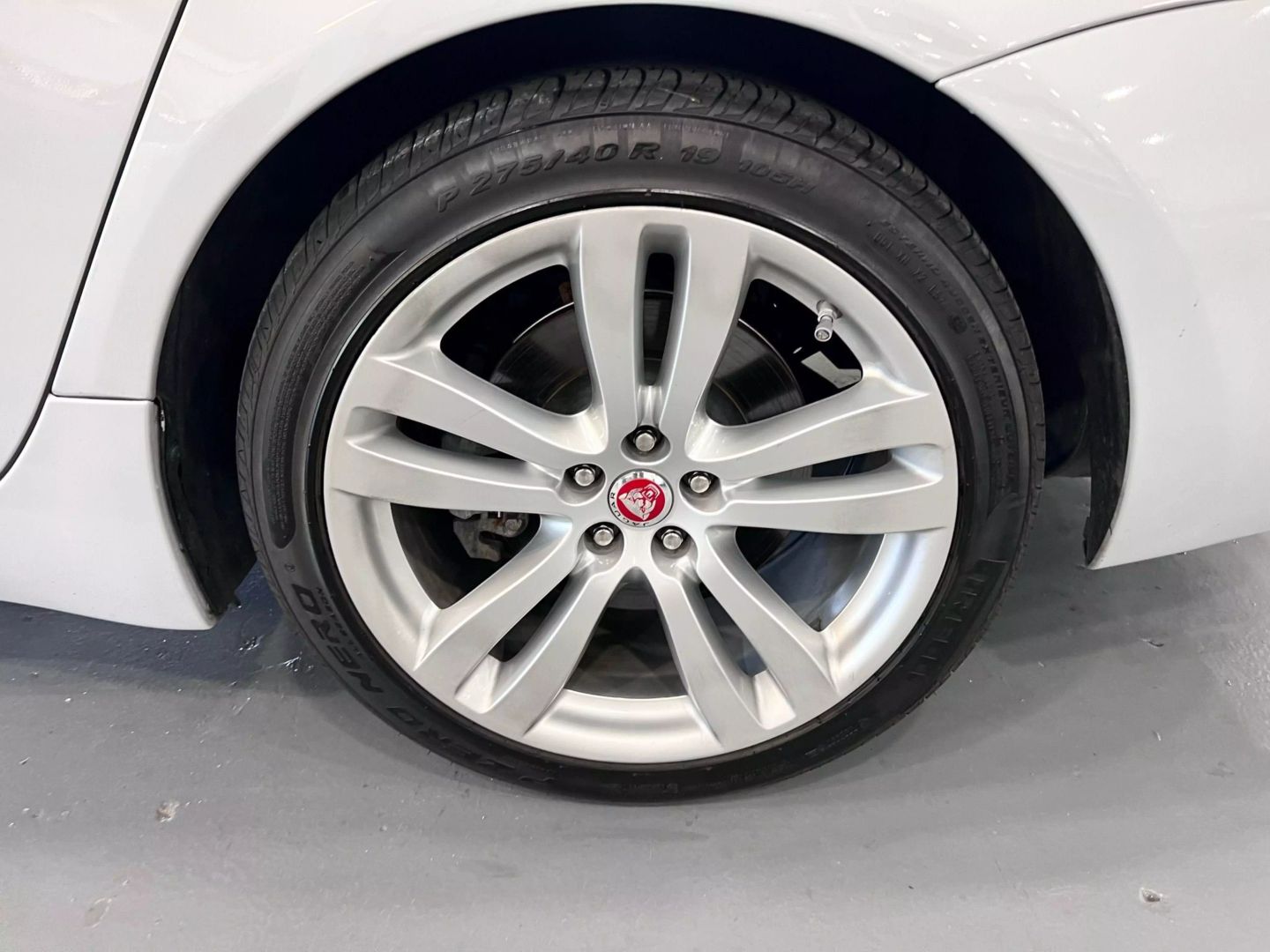 2016 Jaguar Xj Xjl Portfolio Sedan 4d - Image 12