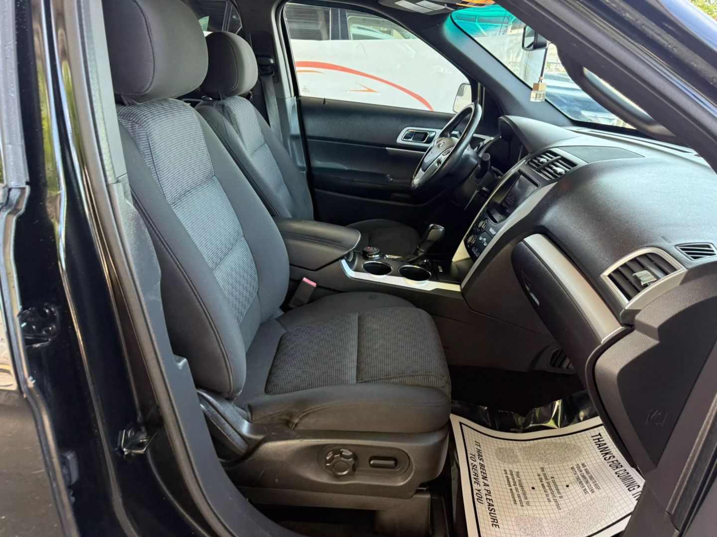 2013 Ford Explorer - Image 26