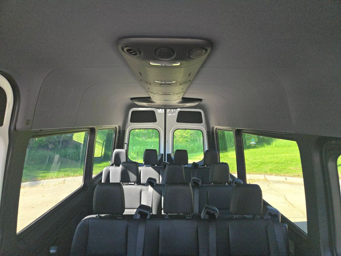 2025 Mercedes-benz Sprinter 2500 Passenger - Image 22