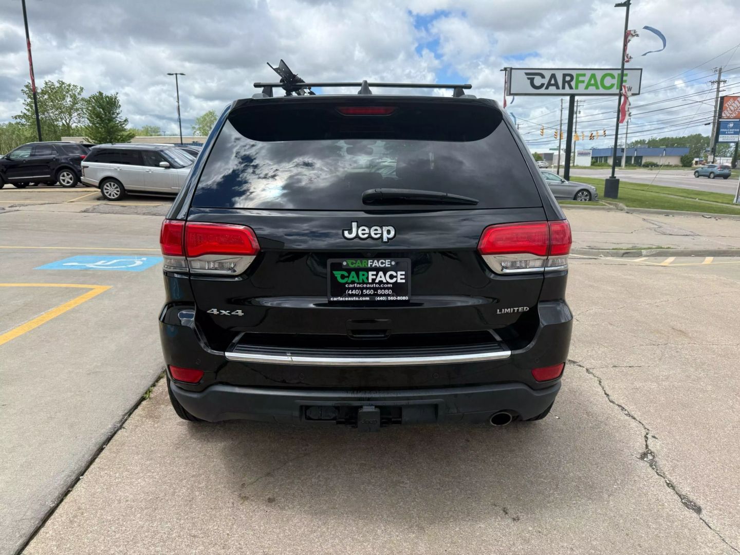 2018 Jeep Grand Cherokee - Image 9