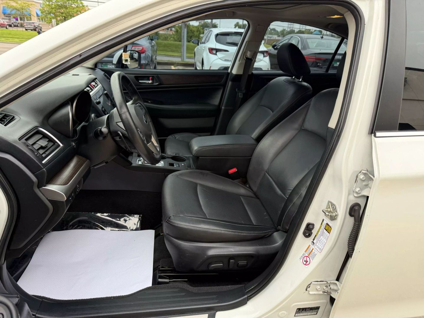 2015 Subaru Legacy - Image 17