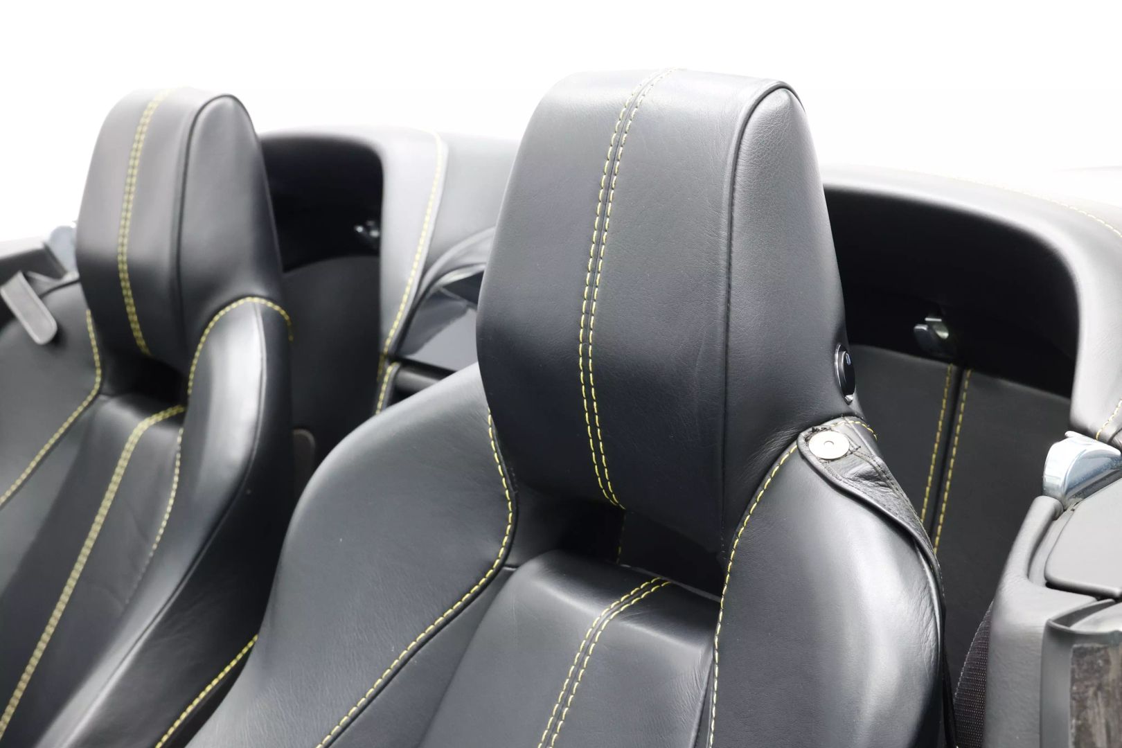 2008 Aston Martin Vantage - Image 17