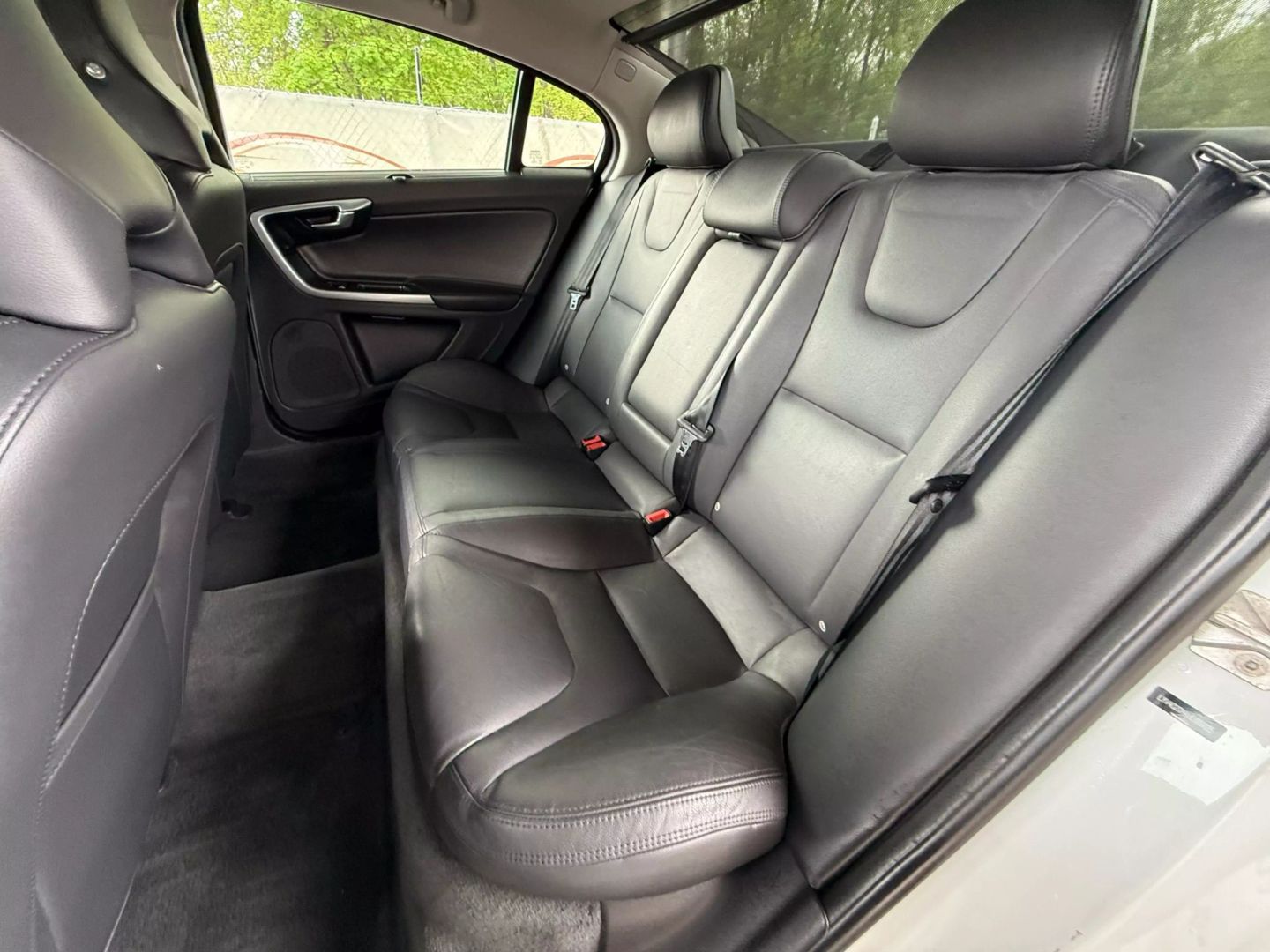 2017 Volvo S60 - Image 19