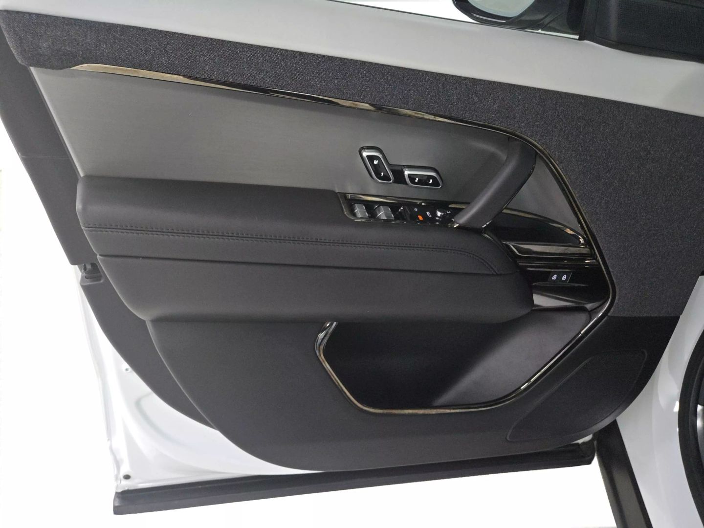 2024 Land Rover Range Rover Sport - Image 23