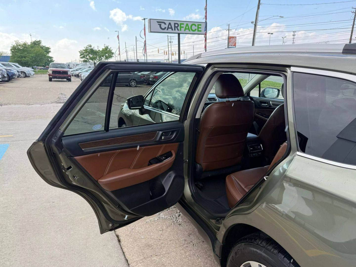 2017 Subaru Outback - Image 20