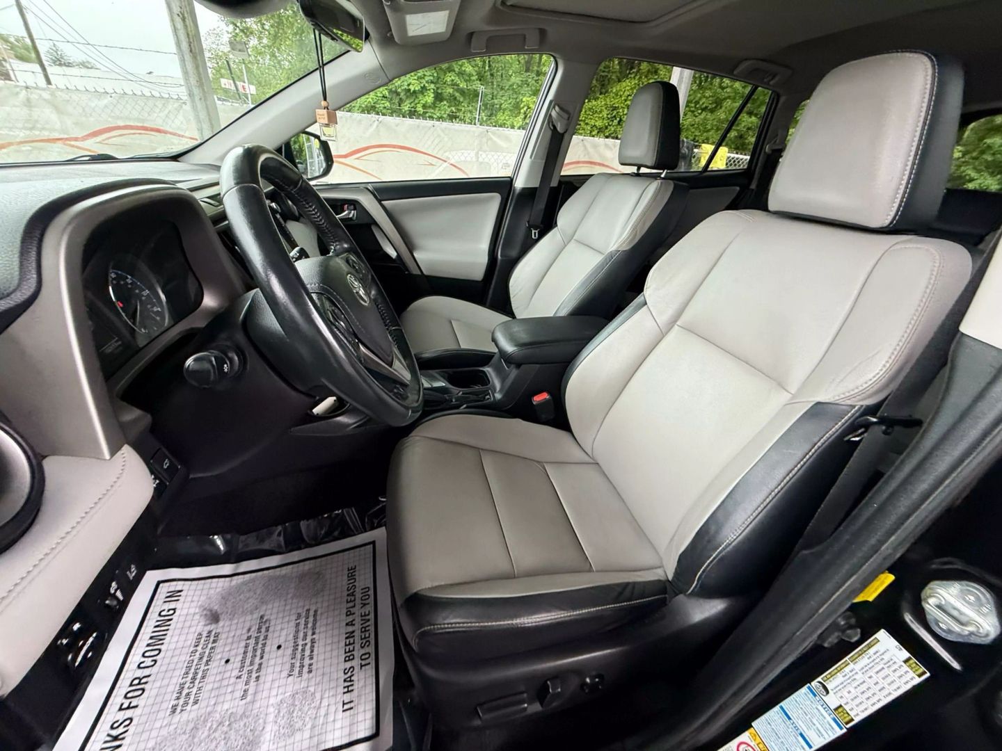 2016 Toyota Rav4 - Image 16