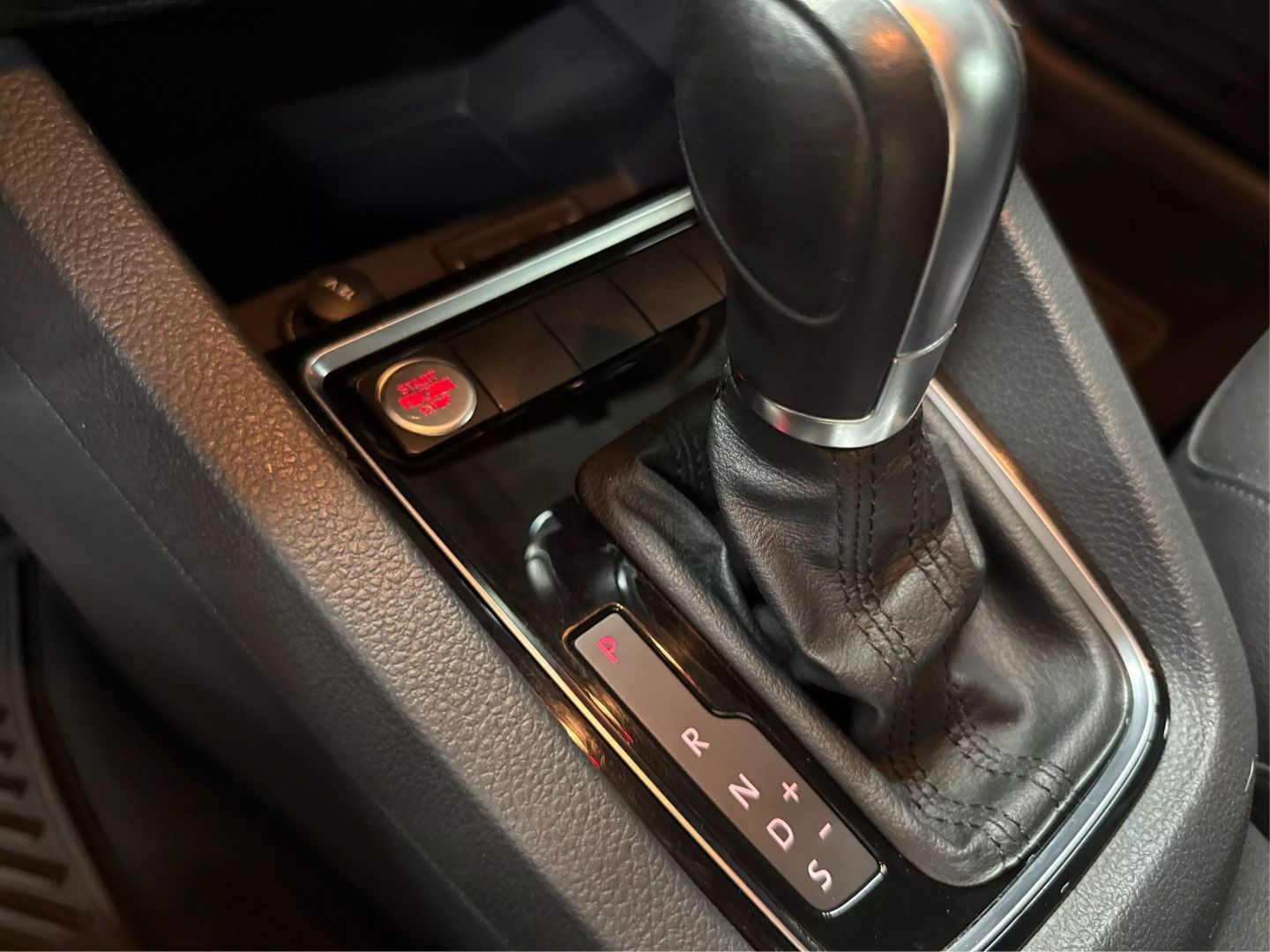 2016 Volkswagen Jetta - Image 24