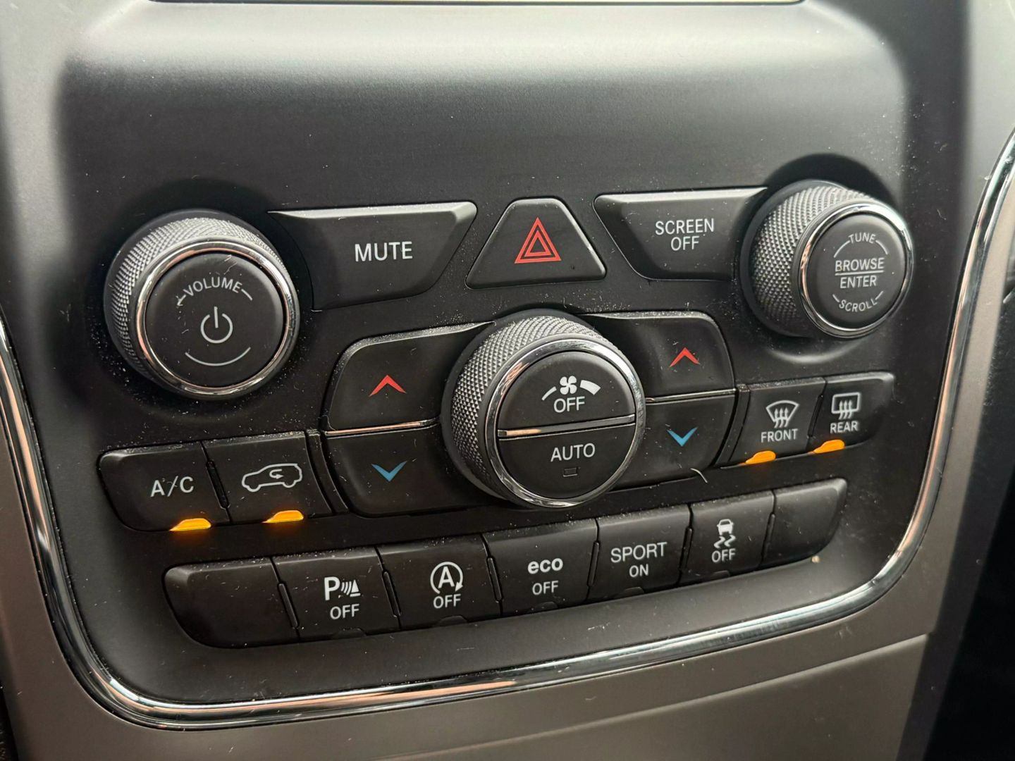 2021 Jeep Grand Cherokee - Image 44