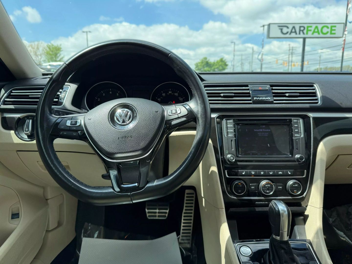 2019 Volkswagen Passat - Image 27
