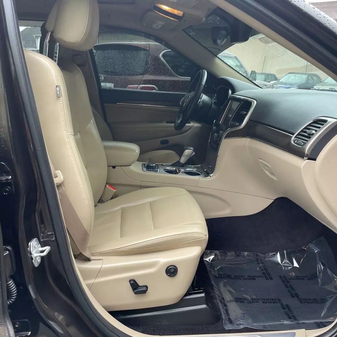 Image 7 of 2017 JEEP GRAND CHEROKEE