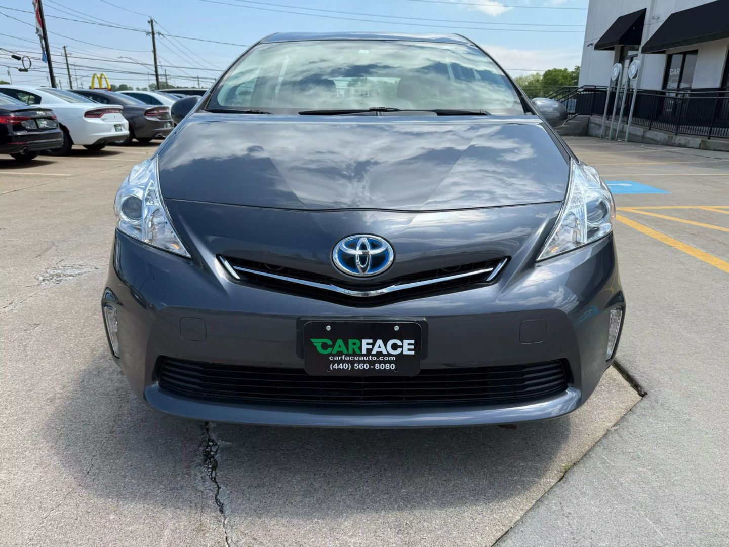 2014 Toyota Prius V - Image 3
