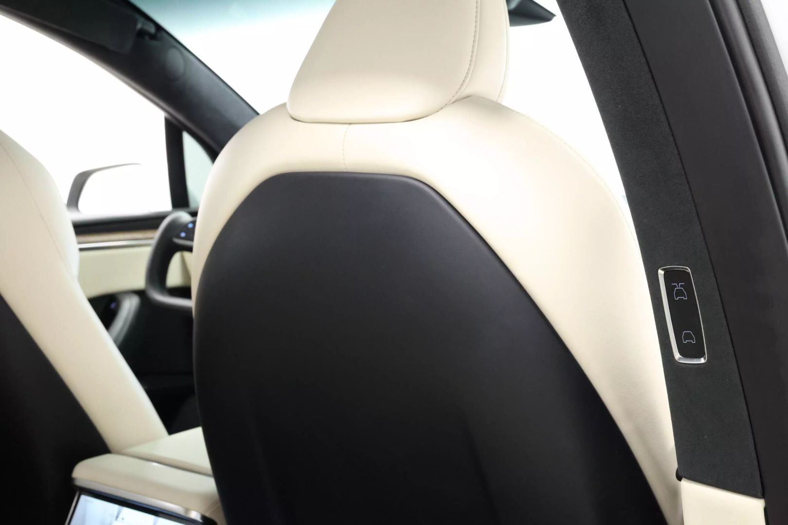 2023 Tesla Model X - Image 79