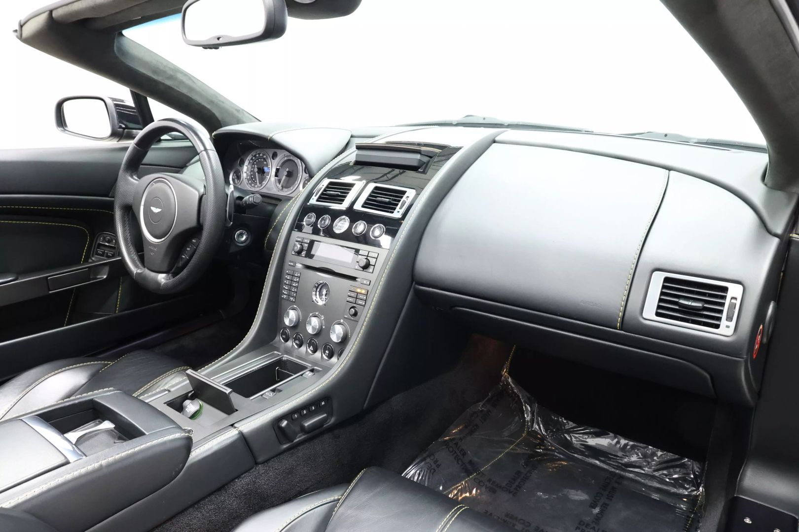 2008 Aston Martin Vantage - Image 77