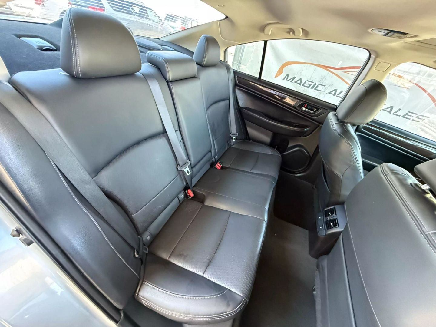 2015 Subaru Legacy - Image 23