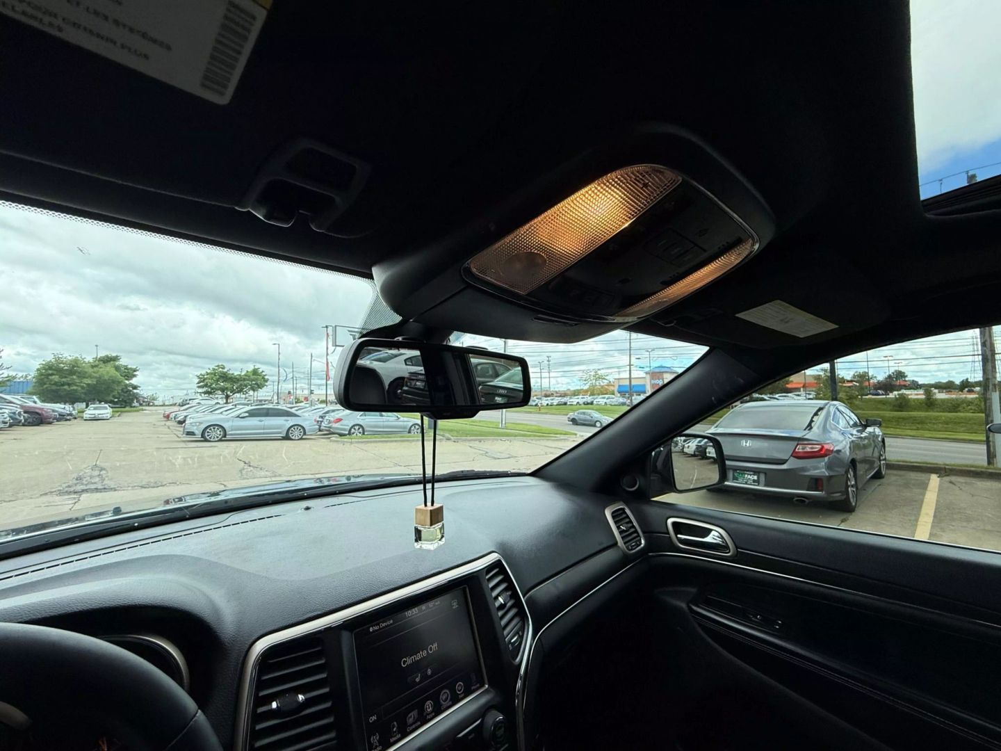 2015 Jeep Grand Cherokee - Image 54