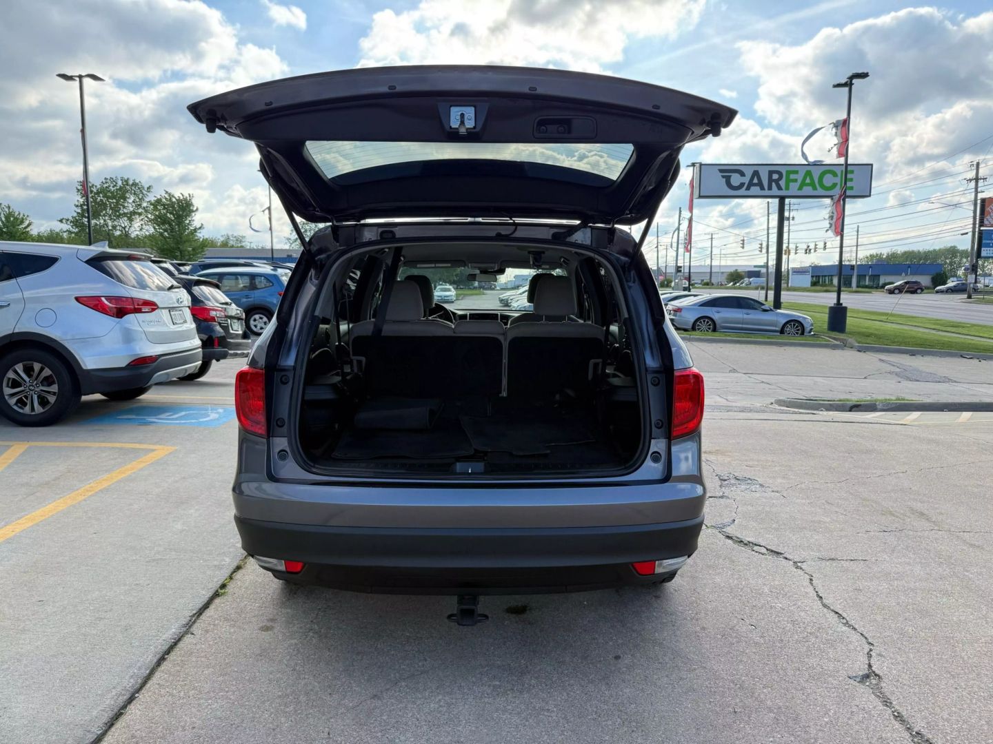 2017 Honda Pilot - Image 11
