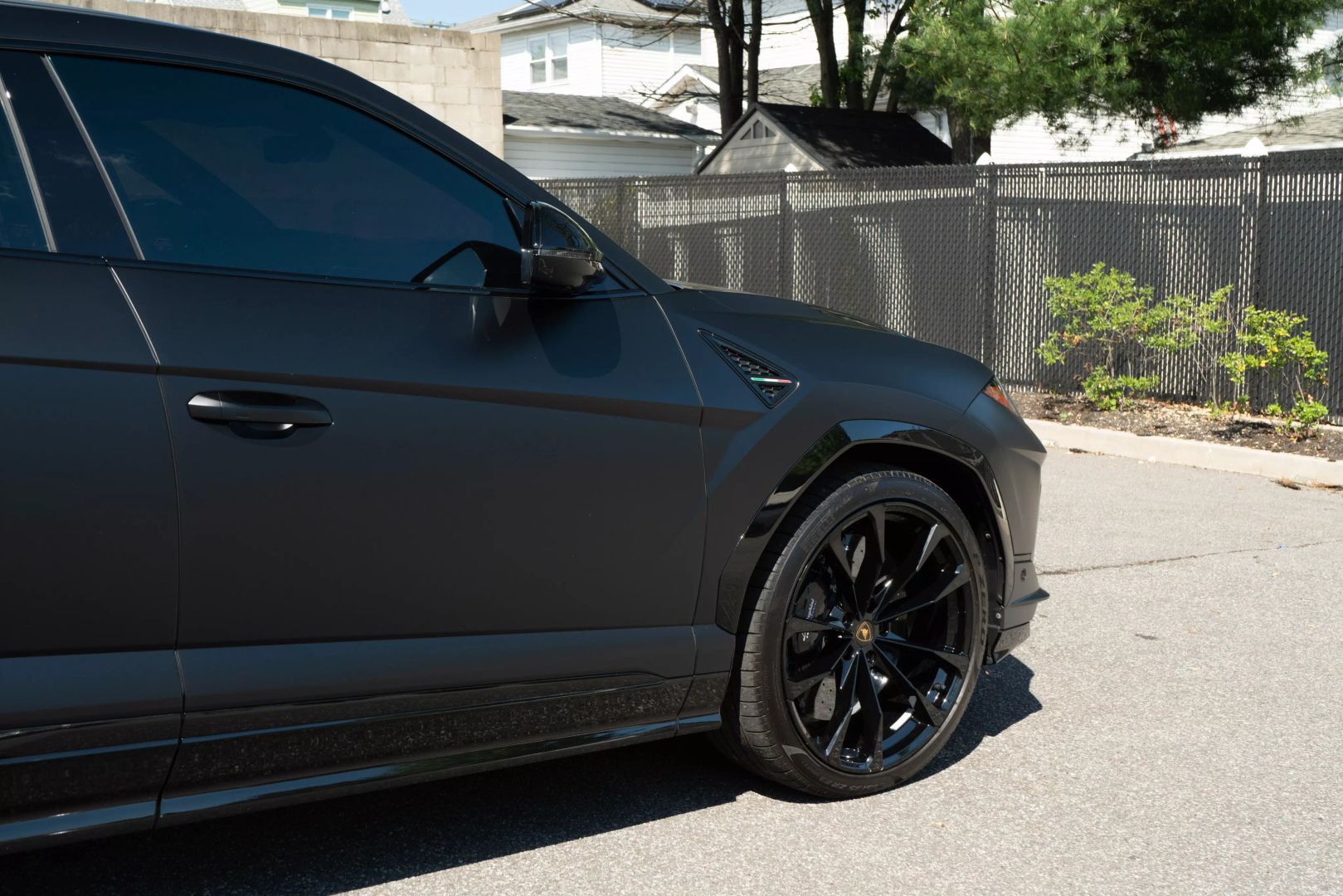 2024 Lamborghini Urus - Image 13