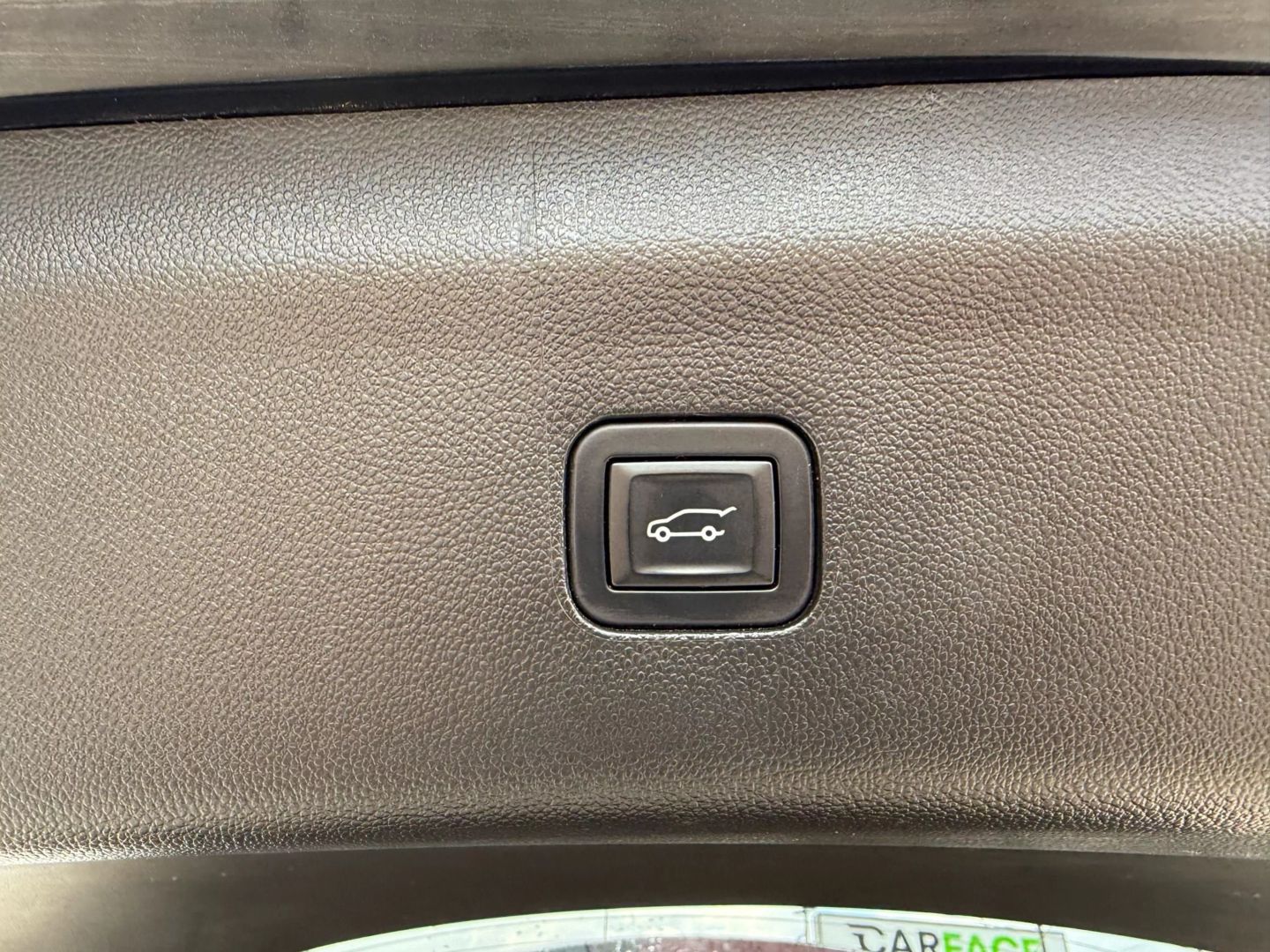 2019 Buick Enclave - Image 12