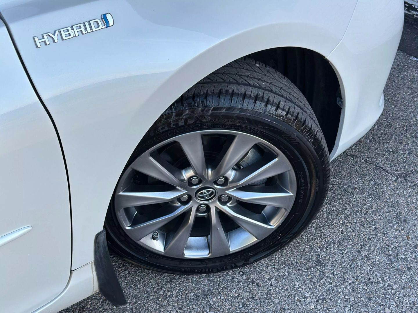 2015 Toyota Camry - Image 66