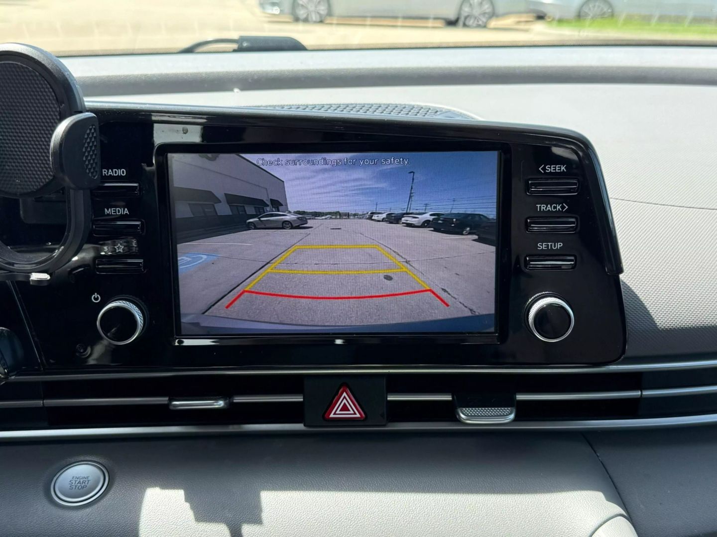 2021 Hyundai Elantra - Image 37