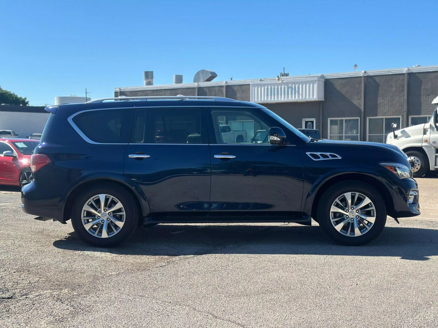 2015 Infiniti Qx80 - Image 8