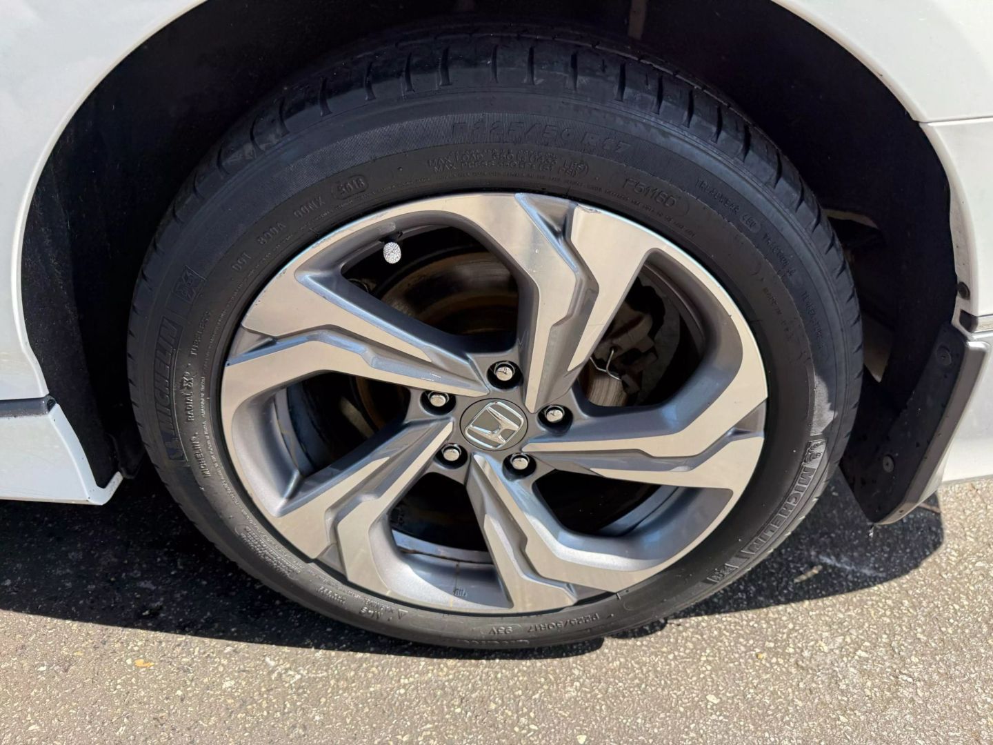 2018 Honda Accord - Image 43