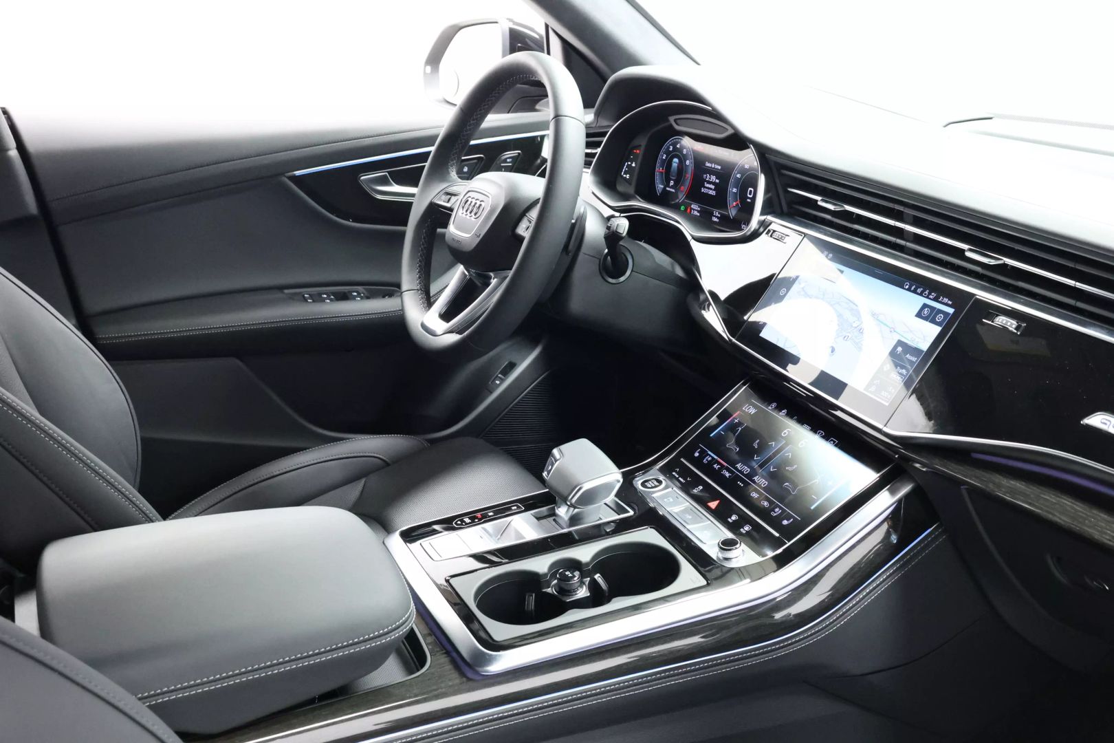 2025 Audi Q8 - Image 99