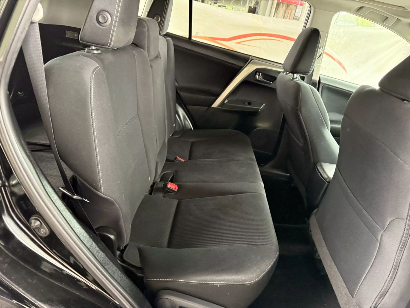 2015 Toyota Rav4 - Image 22