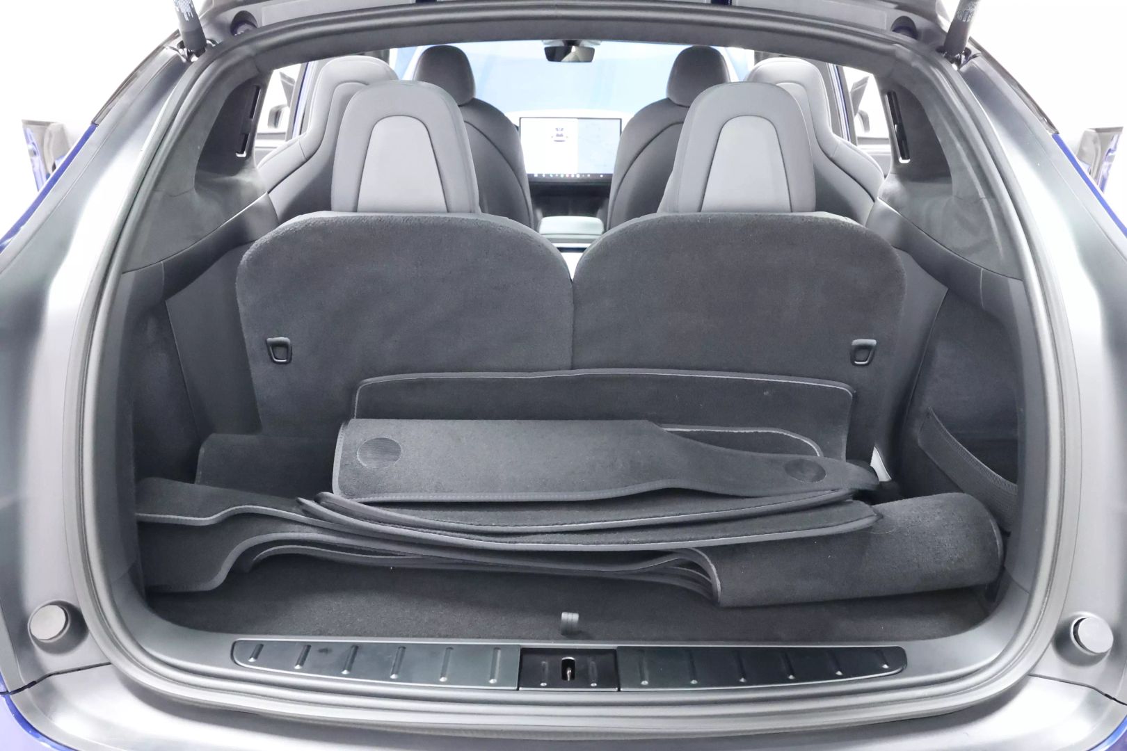 2022 Tesla Model X - Image 59