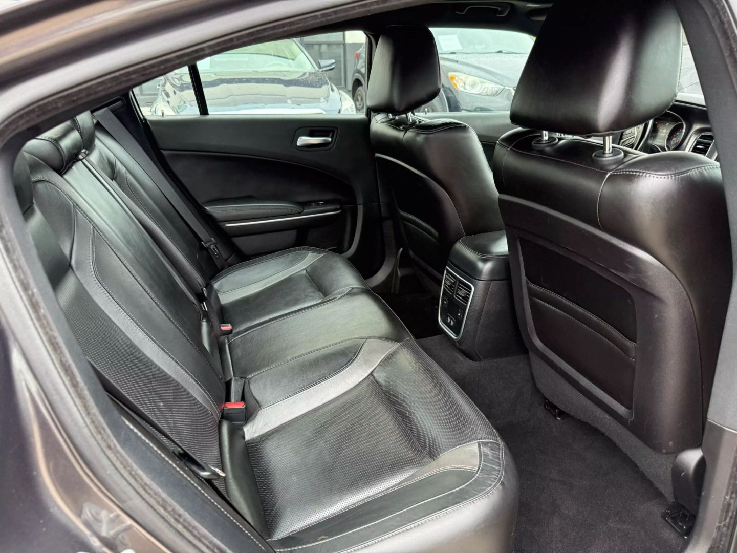 2020 Dodge Charger - Image 22