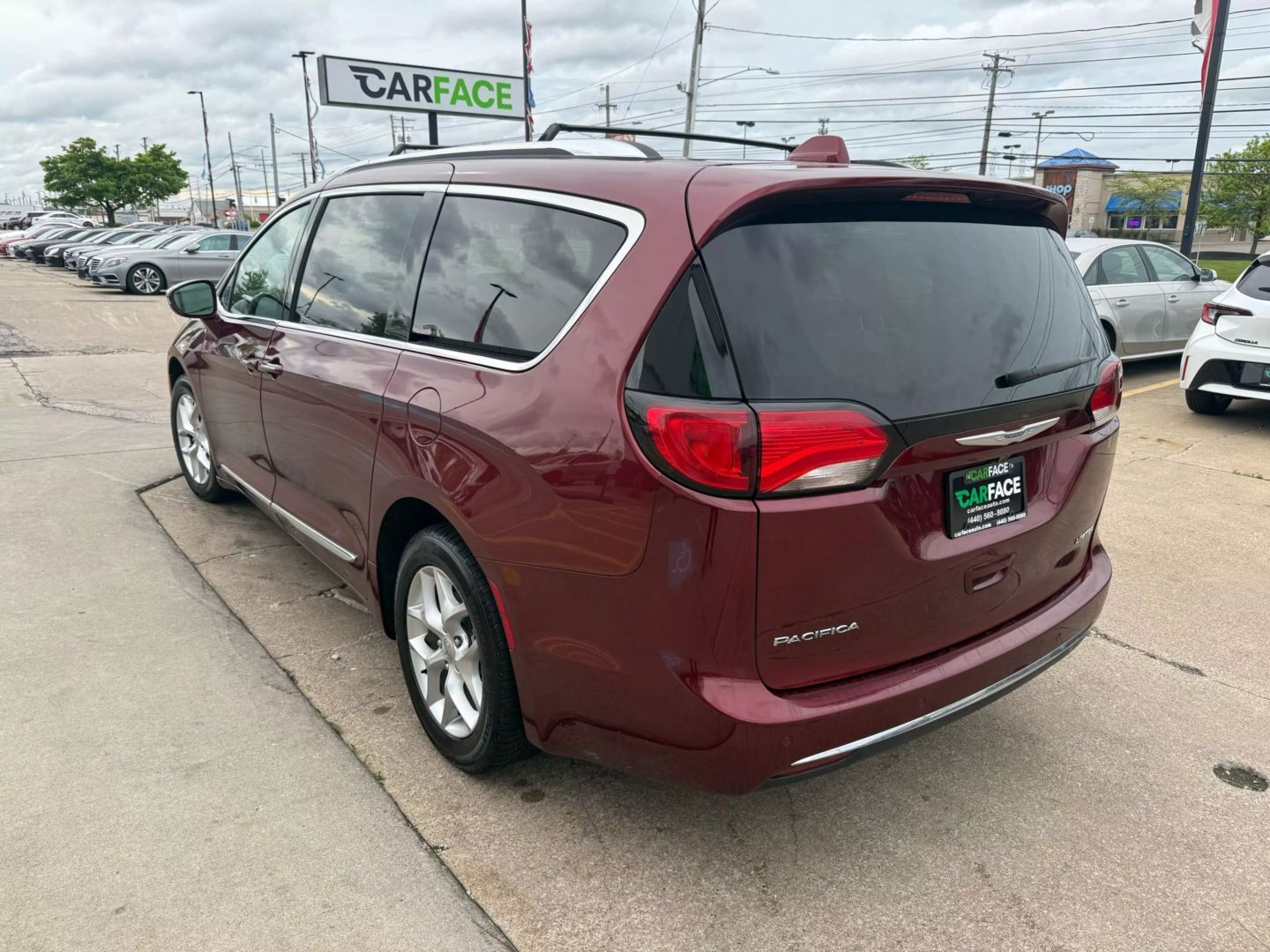 2020 Chrysler Pacifica - Image 8