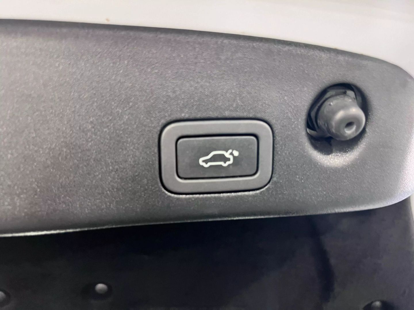 2016 Jaguar Xj Xjl Portfolio Sedan 4d - Image 31