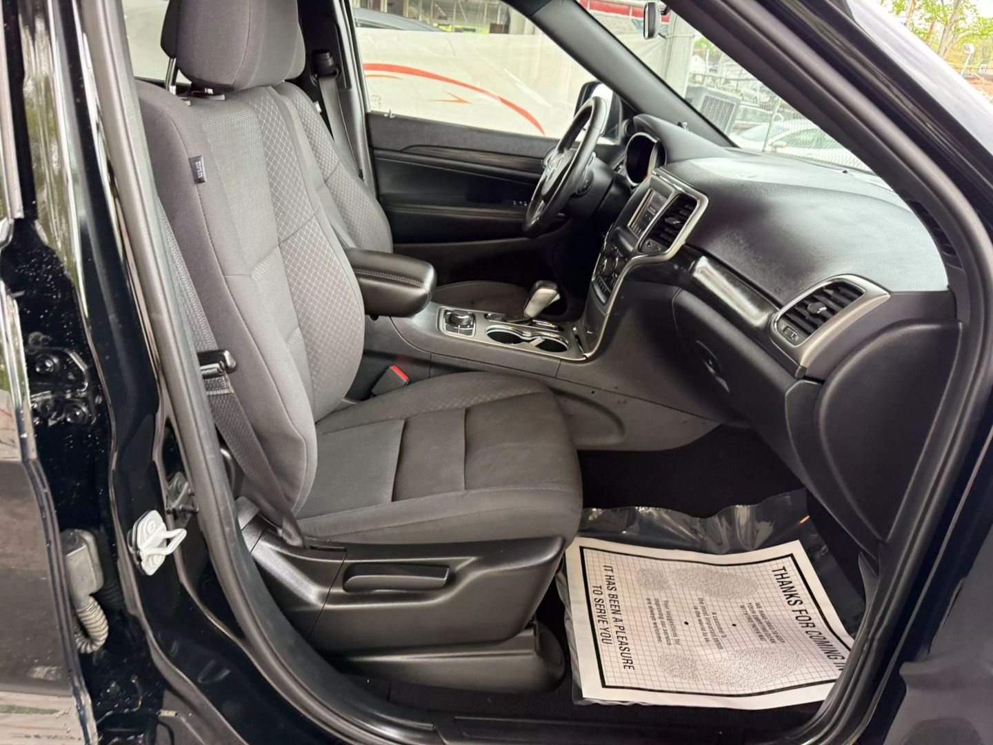 2019 Jeep Grand Cherokee - Image 23