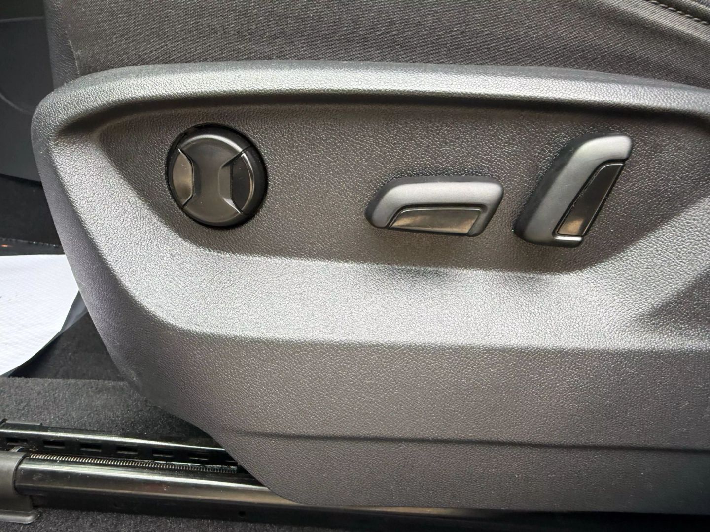 2020 Volkswagen Atlas - Image 19