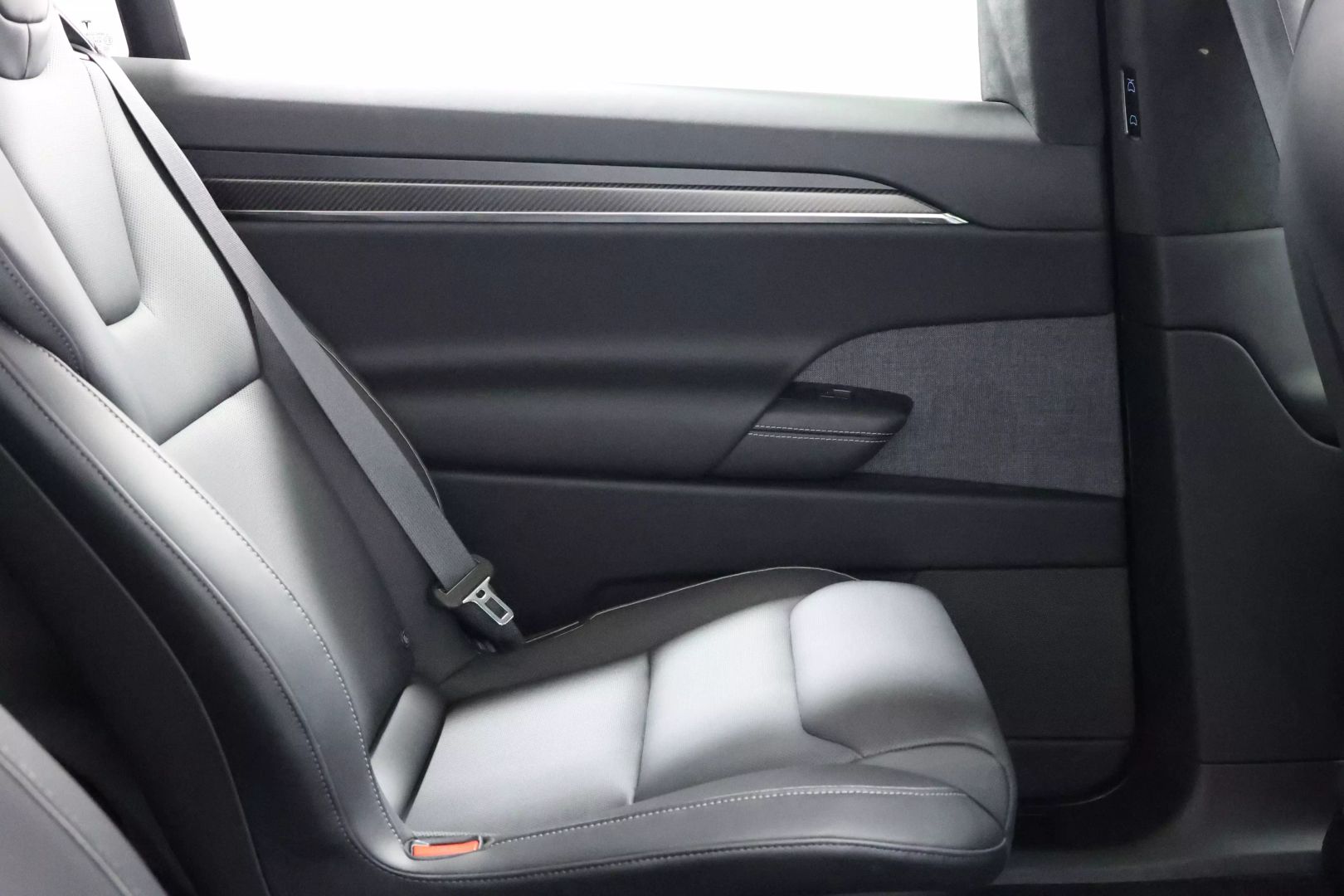 2022 Tesla Model X - Image 79