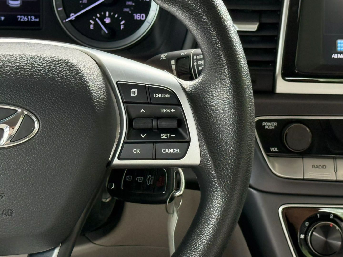 2019 Hyundai Sonata - Image 32